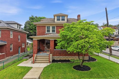 202 Olympia St, Mt Washington, PA, 15211-1304 | Card Image