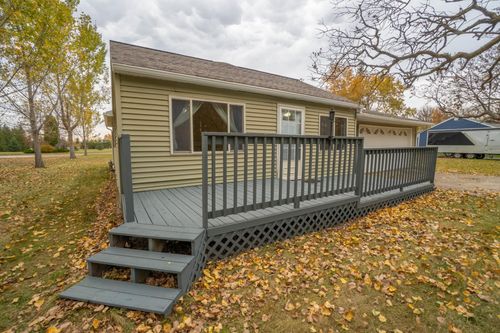 1024 Fir Ave Nw, Wadena, MN, 56482-1026 | Card Image