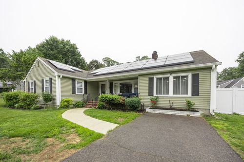 109 Circle Dr, Wrentham, MA, 02093-1212 | Card Image