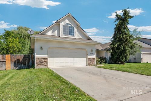 3724 E Emory Ave, Nampa, ID, 83686-1386 | Card Image