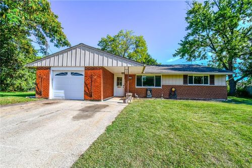 11760 Van Camp Ln, Springdale, OH, 45246-3116 | Card Image