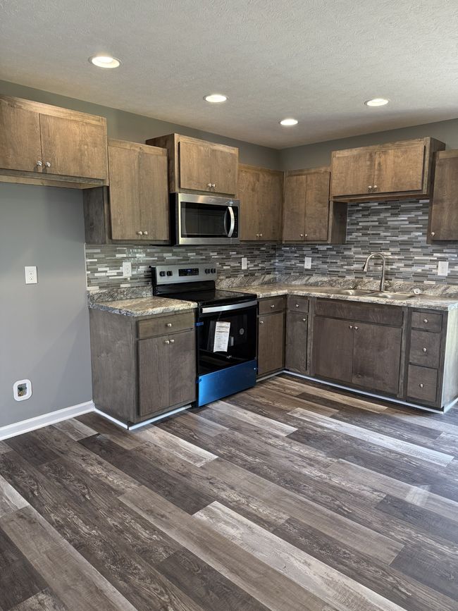 57 Hesselly Rd, House other with 3 bedrooms, 2 bathrooms and 2 parking in Decherd TN | Image 8