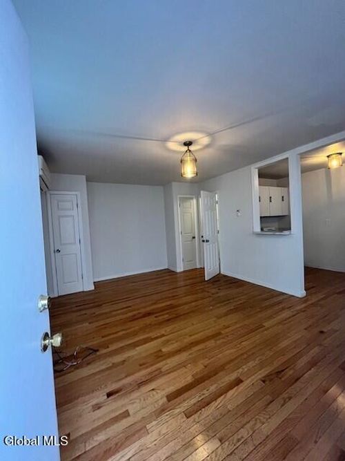 b-104 S Ferry Street, Schenectady, NY, 12305 | Card Image