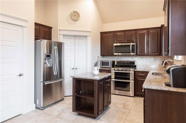 UNIT-16 - 710 Arrow Point Dr, Condo with 2 bedrooms, 2 bathrooms and null parking in Cedar Park TX | Image 9