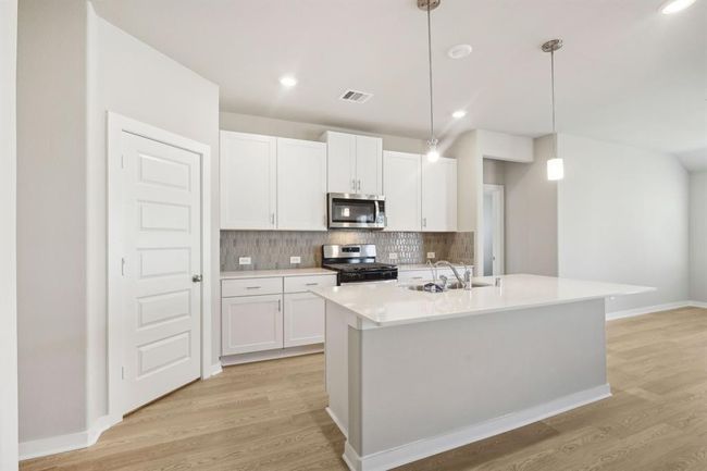 18758 Bliss Pl, House other with 3 bedrooms, 2 bathrooms and 2 parking in New Caney TX | Image 7