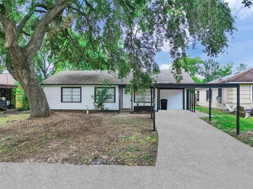 7914 Belbay St, Houston, TX, 77033-1303 | Card Image
