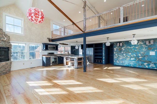 2 - 73 Rocky Neck Ave, Condo with 2 bedrooms, 3 bathrooms and null parking in Gloucester MA | Image 6