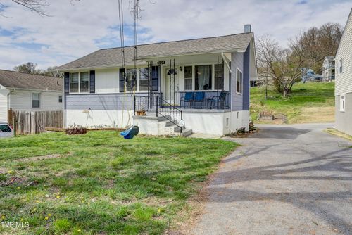 307 Walker St, Kingsport, TN, 37665-1639 | Card Image