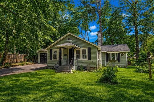 33 Plumtree Rd, Springfield, MA, 01118-1419 | Card Image