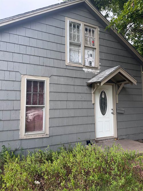 1001 E 6th St, Newton, KS, 67114 | Card Image