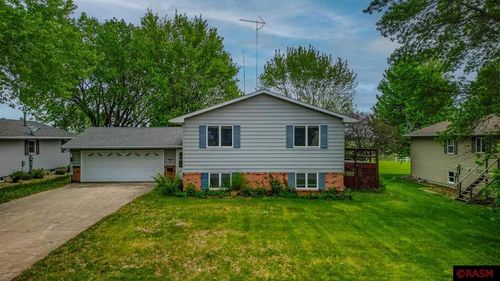 226 S 7th Ave E, Truman, MN, 56088-1304 | Card Image