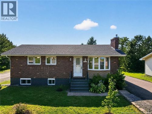 407 Fox Creek Rd, Dieppe, NB, E1A7M5 | Card Image