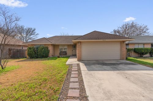 2054 Bentwood Dr, New Braunfels, TX, 78130-2903 | Card Image