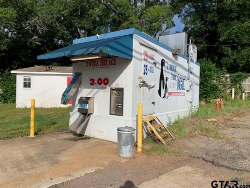414 Broadway Ave, Gladewater, TX, 75647-2448 | Card Image