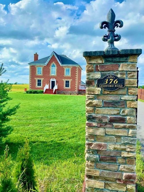 376 Sandford Rd, Sandford, ON, L0C1E0 | Card Image