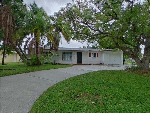 6898 17th Ln N, ST PETERSBURG, FL, 33702-6534 | Card Image