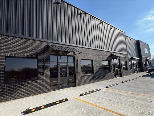 323 Marion City Rd, Palmyra, MO, 63461 | Card Image