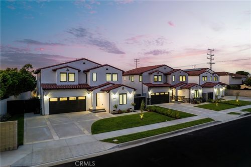 1305 Oakheath Dr, Harbor City, CA, 90710-1224 | Card Image