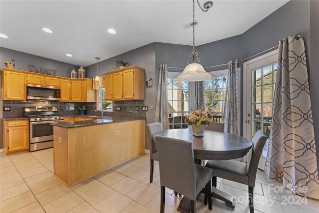 928 Sunnyview Cir, House other with 4 bedrooms, 4 bathrooms and null parking in Matthews NC | Image 15
