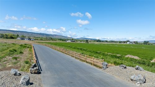 781 Thorp Landing Ln, Thorp, WA, 98946-3005 | Card Image