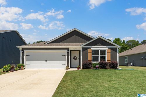 1755 Dixon Cir, MOUNT OLIVE, AL, 35117-3053 | Card Image