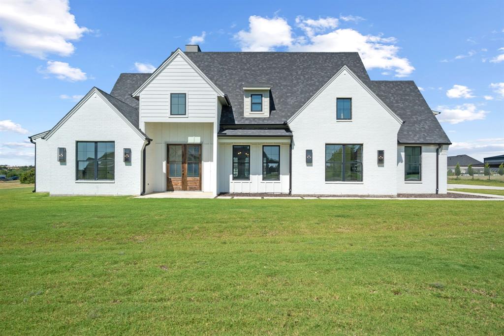 Leo Ln, Godley, TX 76044