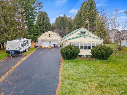 8201 Lawton Road, Clay, NY, 13041 | Card Image