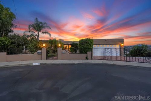 4391 Middlesex Dr, San Diego, CA, 92116-2141 | Card Image