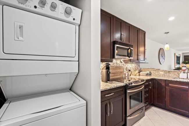 Laundry area | Image 19