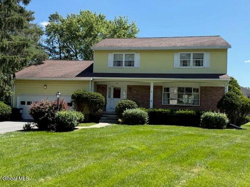 3 Mountainwood Dr, Glenville, NY, 12302-4709 | Card Image