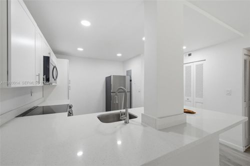 222-7950 W Mcnab Rd, Tamarac, FL, 33321-8441 | Card Image