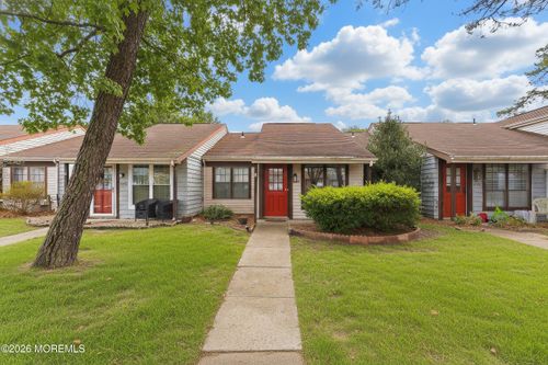 453D Chesterfield Ct, Manchester, NJ, 08759-5502 | Card Image