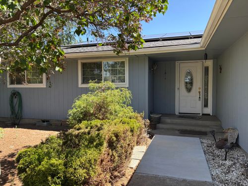 4981 Gatewood Dr, Klamath Falls, OR, 97603-8459 | Card Image