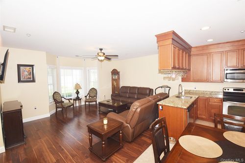 209 Okeefe Ct, Oakdale, NY, 11769-2332 | Card Image