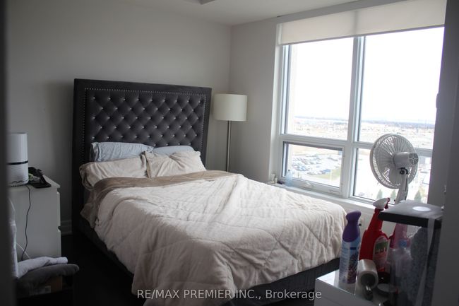 1210 - 9085 Jane St, Condo with 2 bedrooms, 2 bathrooms and null parking in Concord ON | Image 14