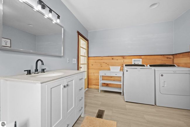 9341 W M 115, House other with 1 bedrooms, 1 bathrooms and null parking in Mesick MI | Image 11