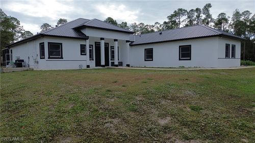 570 31st St Nw, NAPLES, FL, 34120-1770 | Card Image