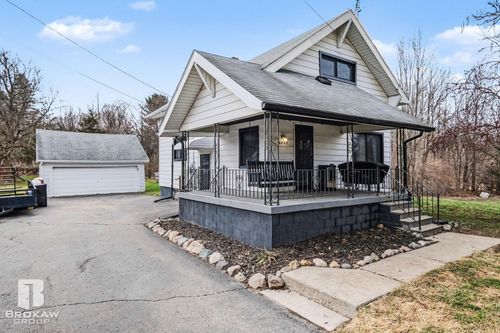 6063 N State Rd, Davison, MI, 48423-9363 | Card Image