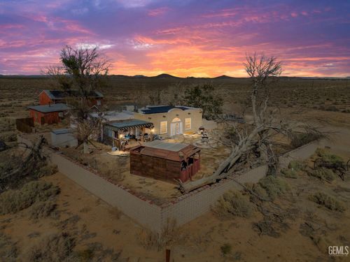 12964 Stubborn Mule Rd, Edwards, CA, 93523-3241 | Card Image