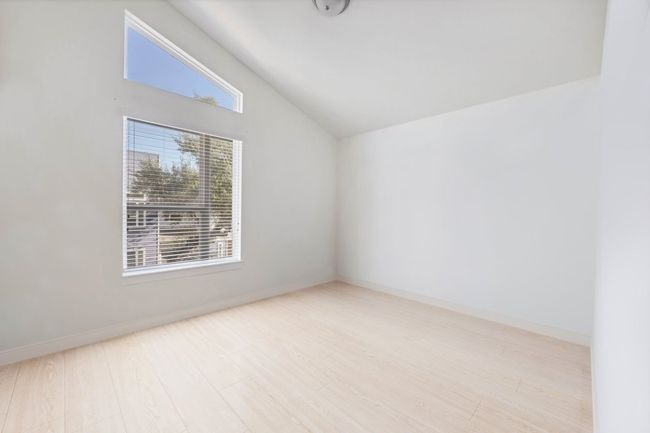 Guest bedroom #1 of 2. | Image 19
