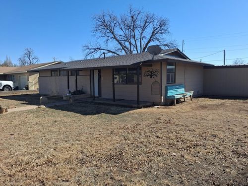 2304 42nd St, Snyder, TX, 79549-5917 | Card Image