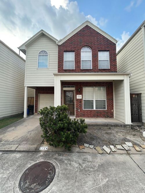 1724 Aden Mist Dr, Houston, TX, 77003-5353 | Card Image