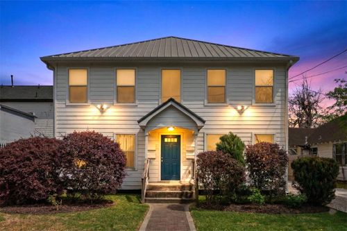 7 Latham St, Houston, TX, 77011-3386 | Card Image