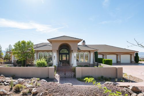 684 N Juniper Way, Leeds, UT, 84746-7789 | Card Image