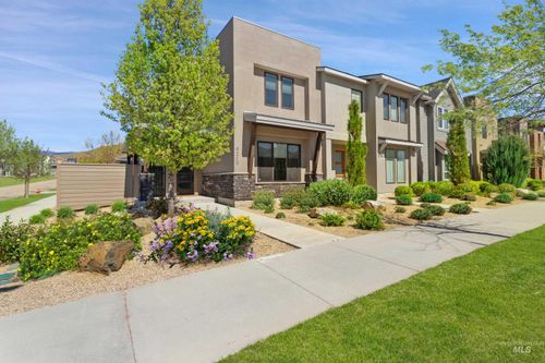 4210 E Parkcenter Blvd, Boise, ID, 83716-4737 | Card Image