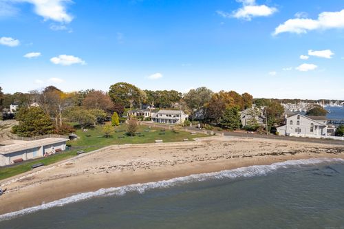 21 Harbor St, Branford, CT, 06405-4408 | Card Image