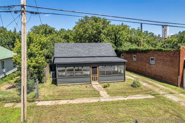 511 Maple St, House other with 2 bedrooms, 1 bathrooms and null parking in Sapulpa OK | Image 4