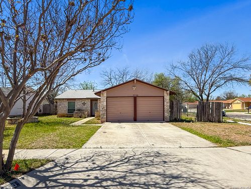 7750 Pipers Hl, San Antonio, TX, 78251-1630 | Card Image