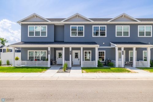 5887 41st St S, Fargo, ND, 58104-7958 | Card Image