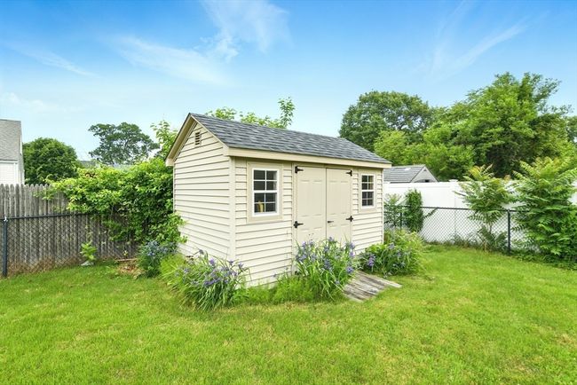 254 Island Pond Rd, House other with 3 bedrooms, 2 bathrooms and 4 parking in Springfield MA | Image 26